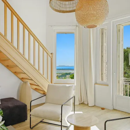 Sea View Duplex At Giens Peninsula 公寓