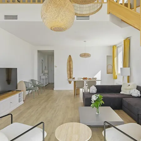 Sea View Duplex At Giens Peninsula 公寓 *